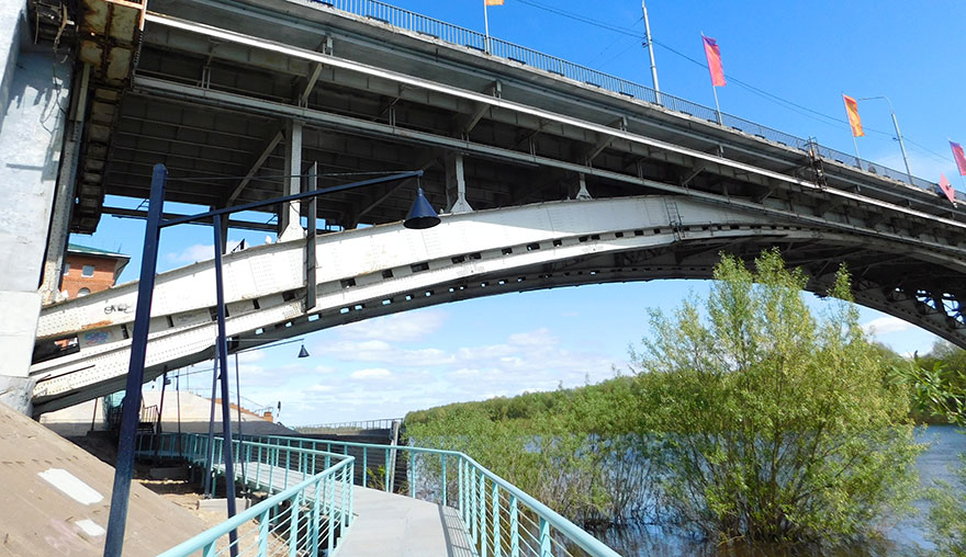 Канавинский мост Нижний Новгород - пешеходная дорожка под мостом