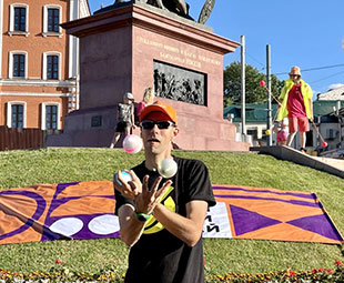 Рекорд по синхронному жонглированию установлен в Нижнем Новгороде