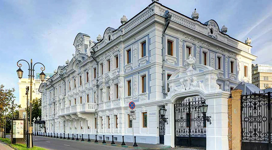 На фасадах 19 исторических домов в Нижнем Новгороде появится архитектурная подсветка - изображение