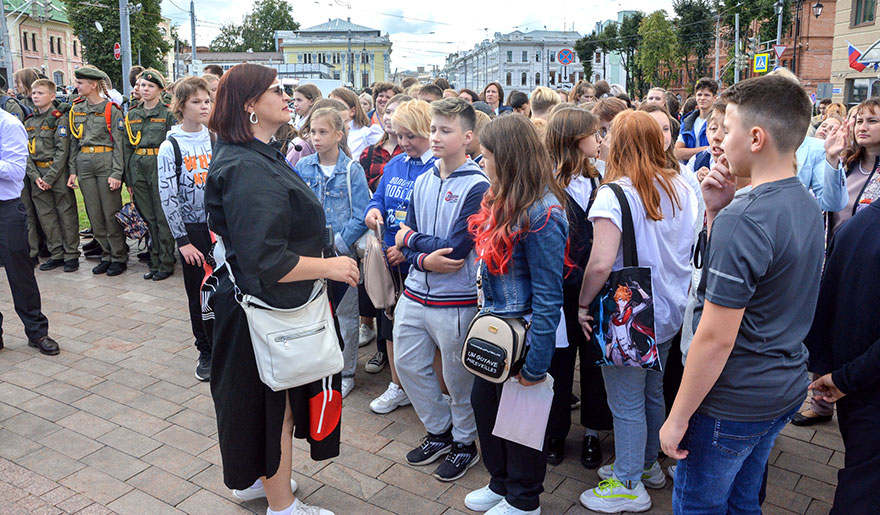 В День знаний был дан старт экскурсиям для школьников по исторической части Нижнего Новгорода - изображение